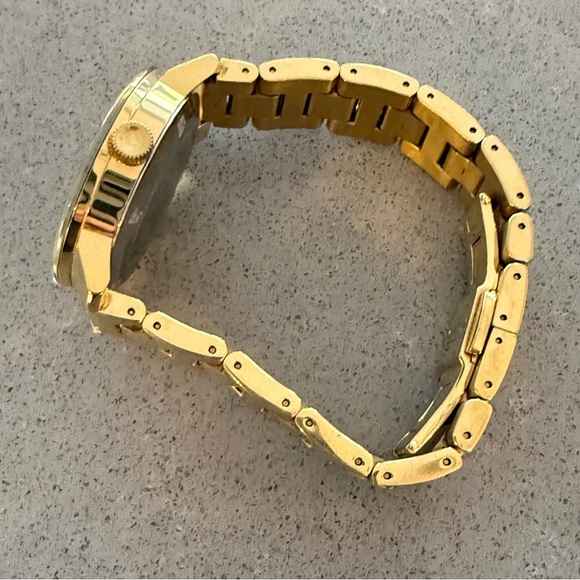 Movado Women\'s BOLD All Gold Stainless Steel Crystal Dot 36mm Watch New Battery